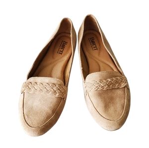 Born Women’s Mirror Suede Closed Toe Loafers, Natural Tan, Size US 9